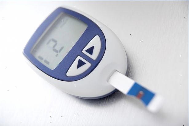 Hvordan du bruker en glukose meter. Teststrimmelen og diabetisk meter.